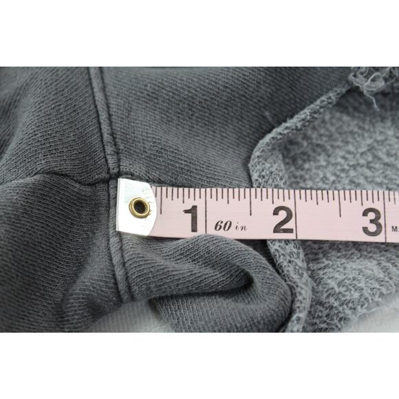 Arizona Jean Co Gray Raw Hem Sweat Shorts Size Medium - Picture 7 of 7